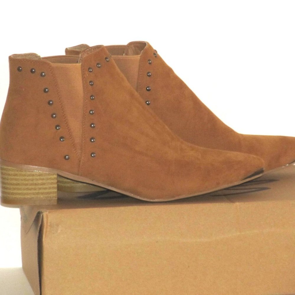Seven7 Boot Pixie booties faux suede size 11 New